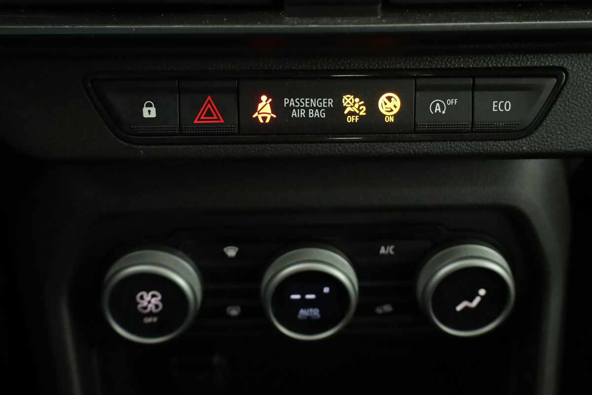 dacia-sandero-2024-gasolina-999cc