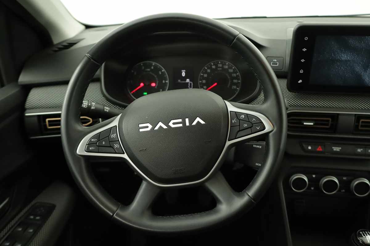 dacia-sandero-2024-gasolina-999cc