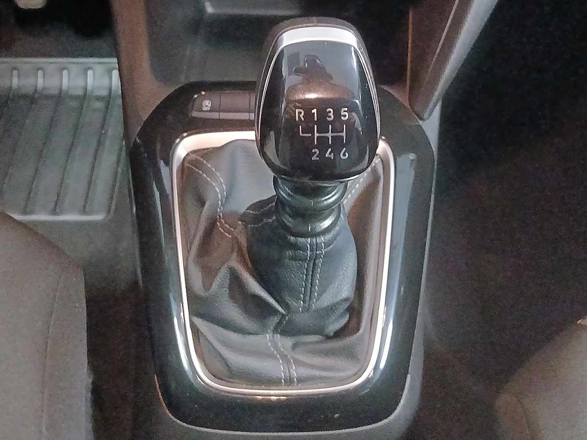 opel-corsa-2025-gasolina-1199cc