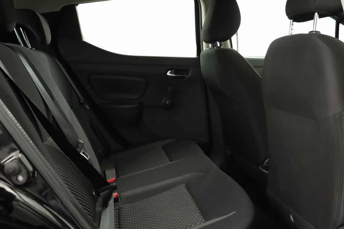 nissan-micra-2023-gasolina-999cc