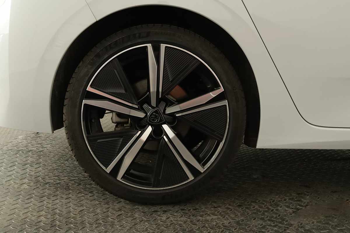 peugeot-308-2024-gasolina-1199cc