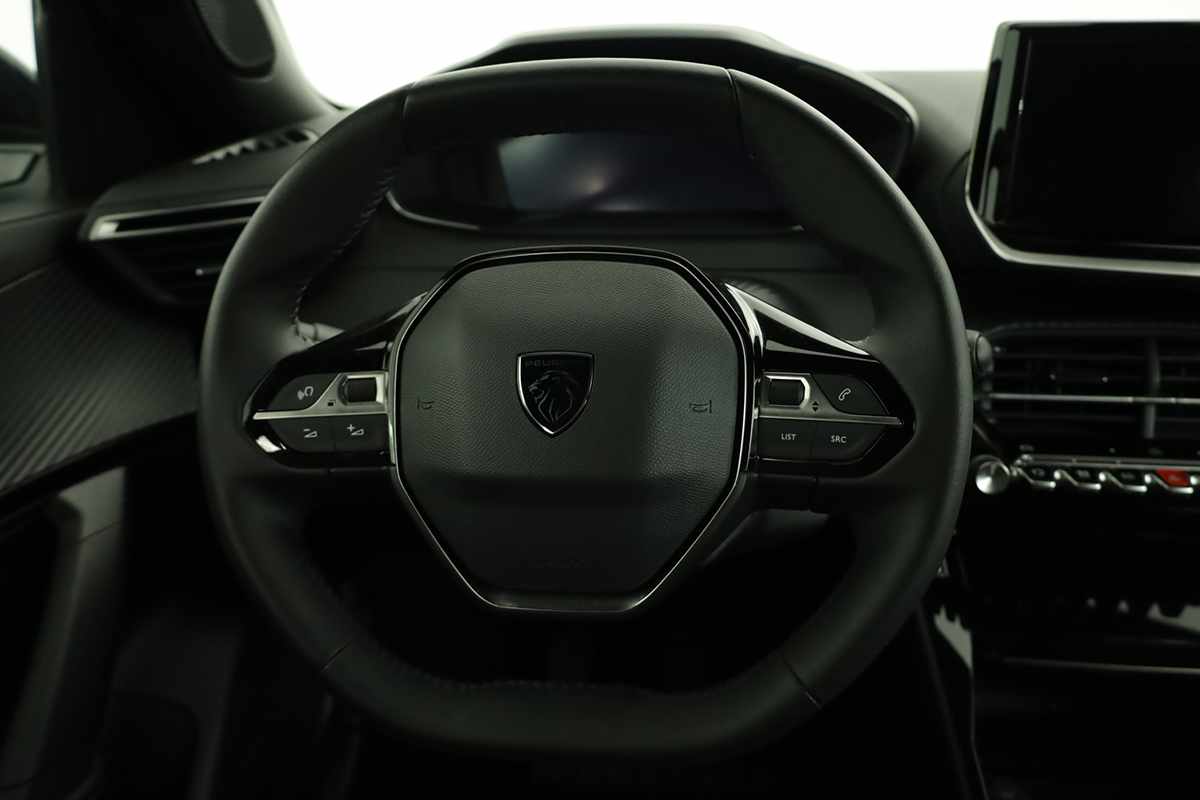 peugeot-2008-2024-gasolina-1199cc
