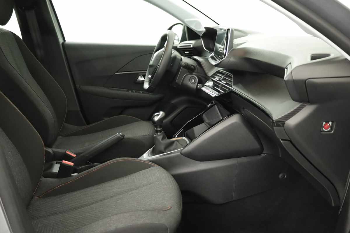 peugeot-208-2025-gasolina-1199cc