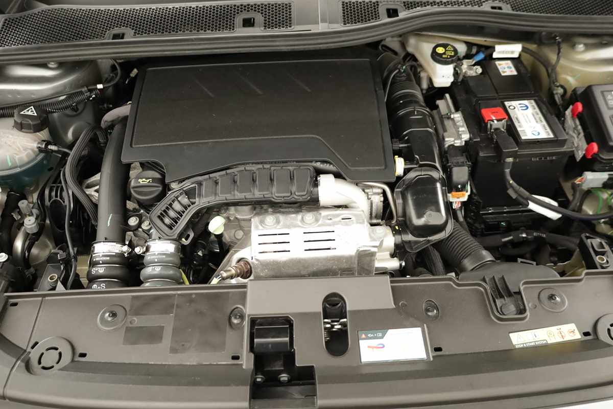 peugeot-208-2025-gasolina-1199cc