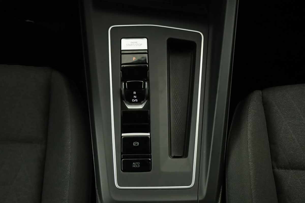volkswagen-golf-2025-hibrido-a-gasolina-1498cc