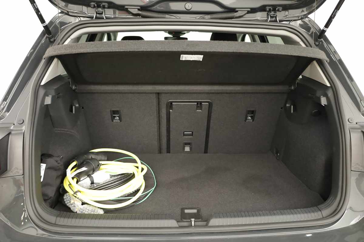 volkswagen-golf-2025-hibrido-a-gasolina-1498cc
