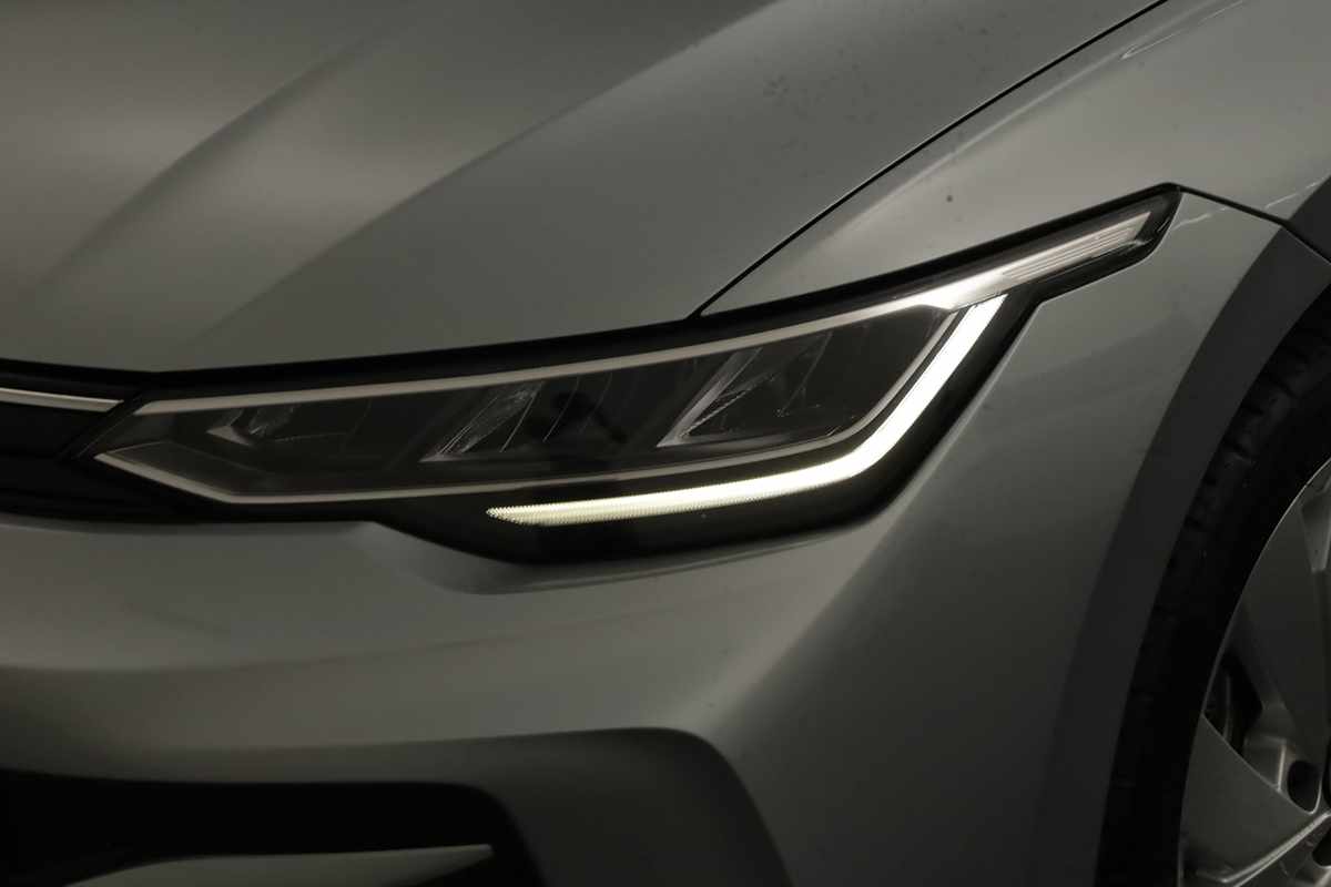 volkswagen-golf-2025-hibrido-a-gasolina-1498cc