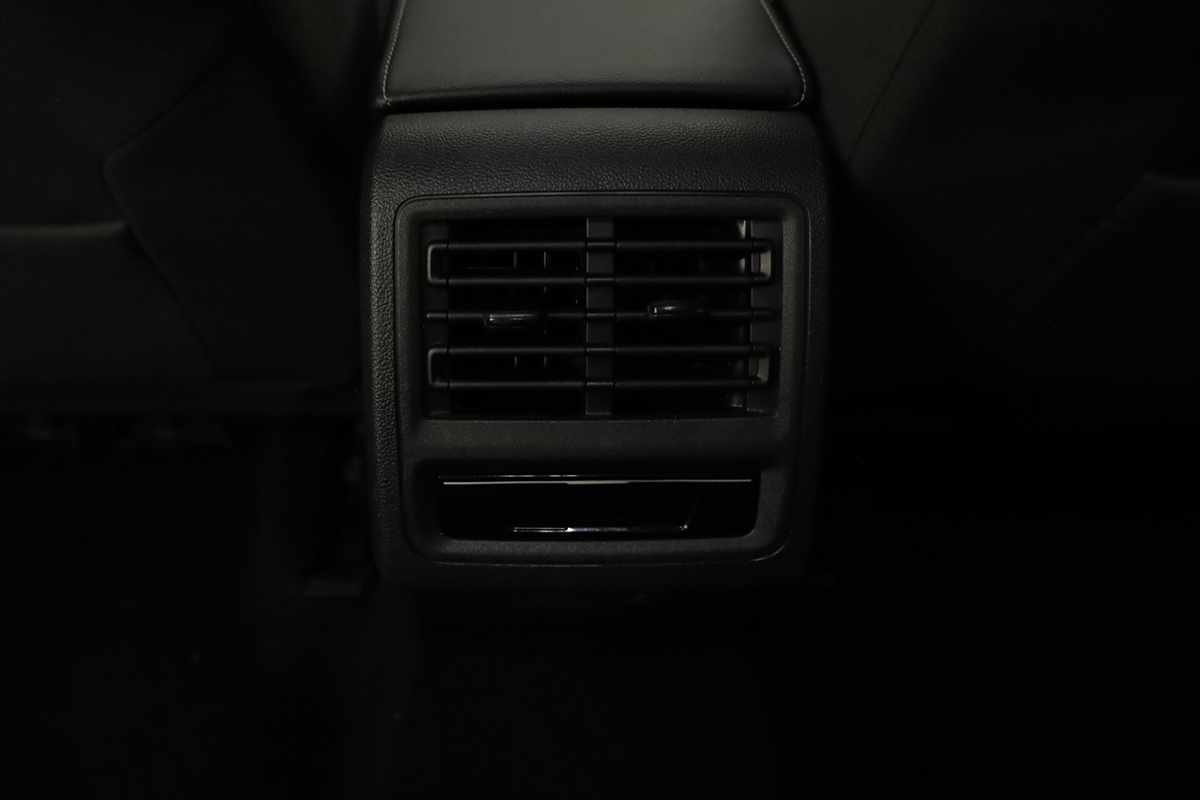 volkswagen-golf-2025-hibrido-a-gasolina-1498cc
