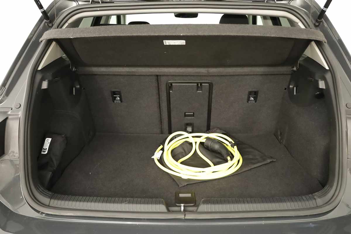 volkswagen-golf-2025-hibrido-a-gasolina-1498cc