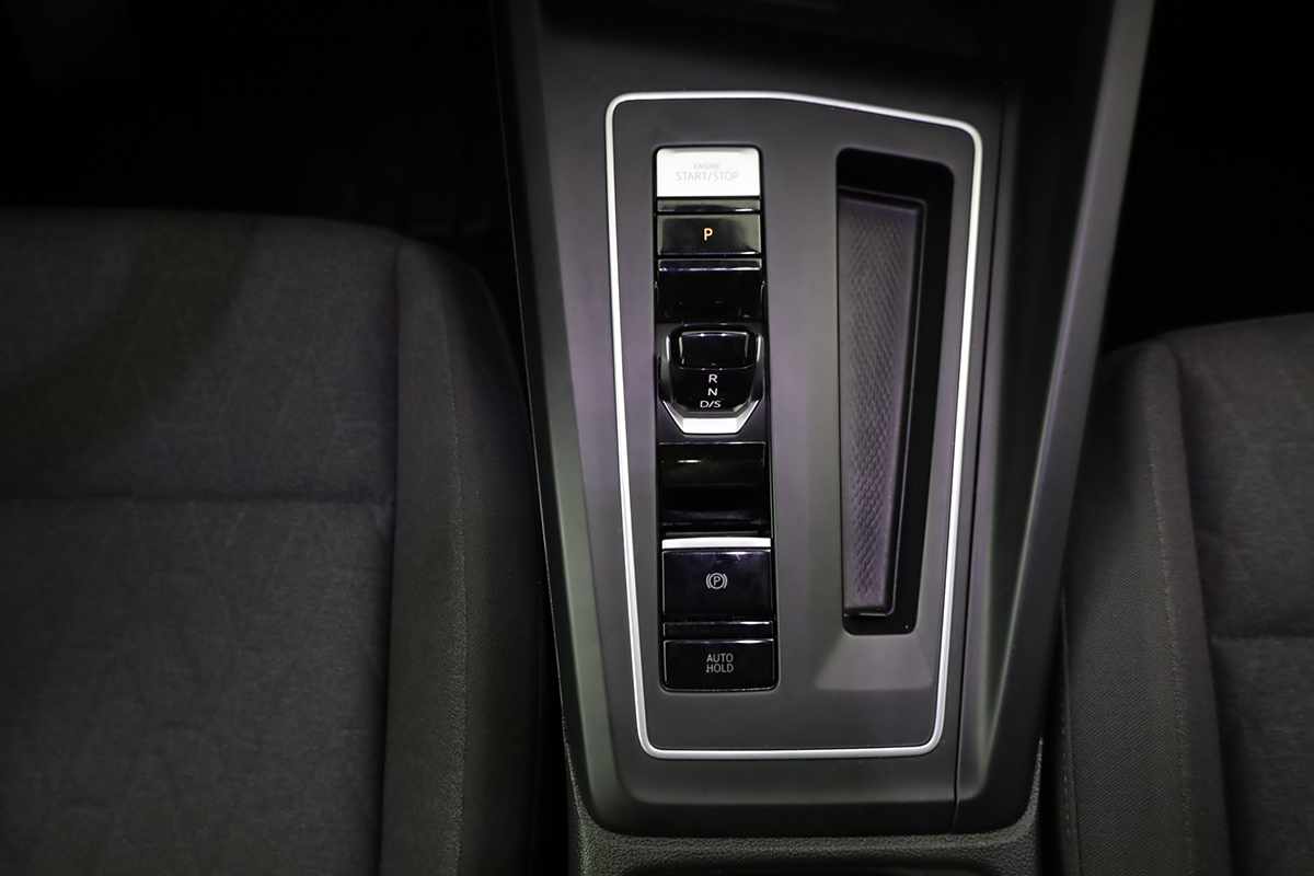 volkswagen-golf-2025-hibrido-a-gasolina-1498cc