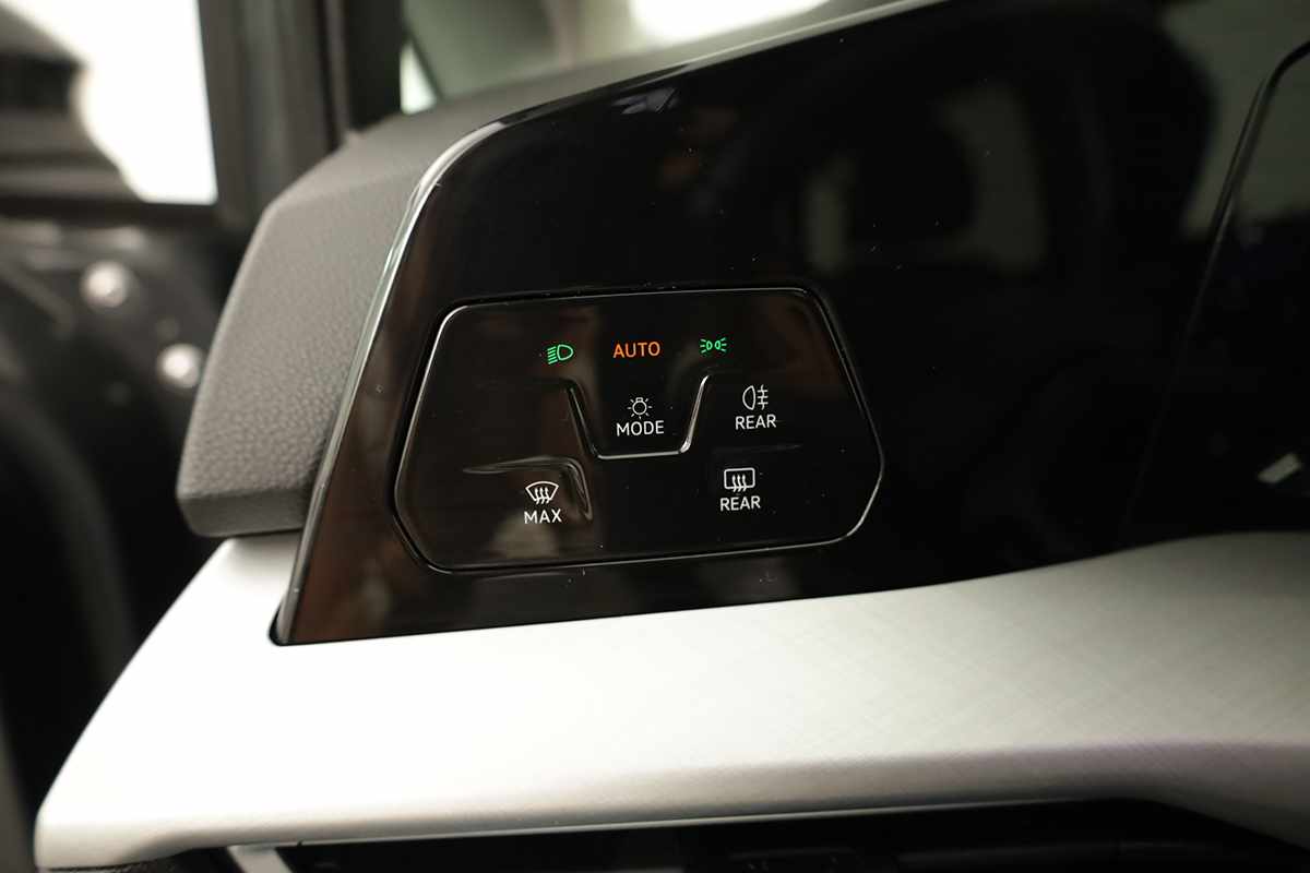 volkswagen-golf-2025-hibrido-a-gasolina-1498cc