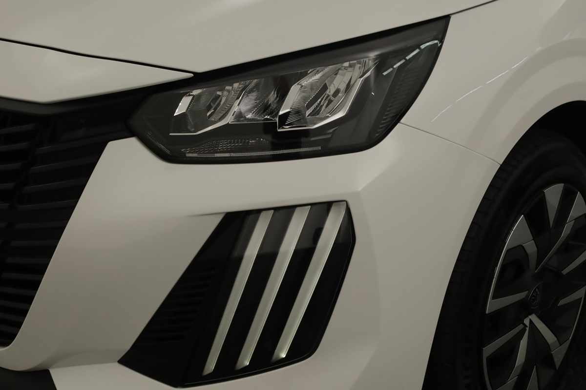 peugeot-e-208-2025-eletrico-0cc