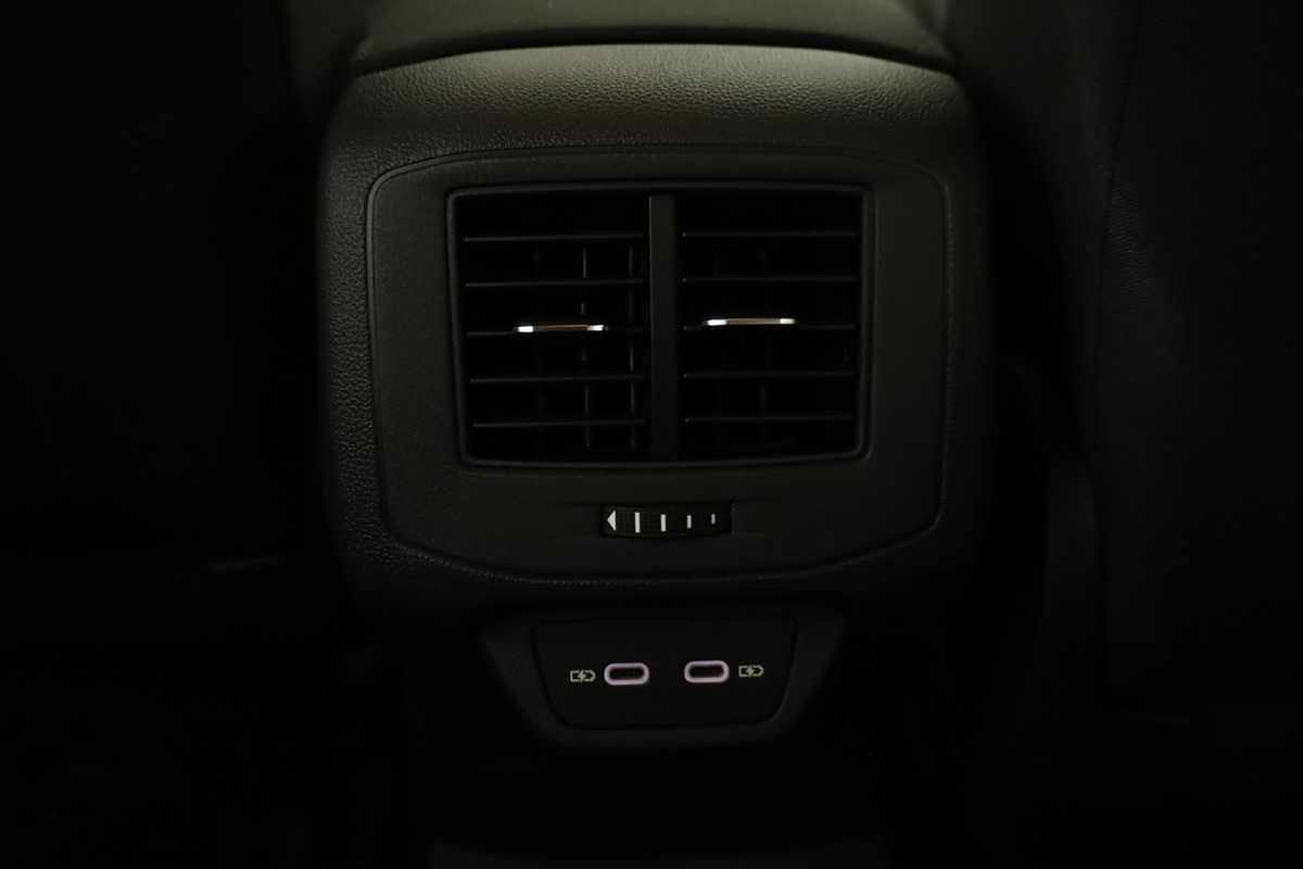 volkswagen-t-roc-2023-gasolina-999cc