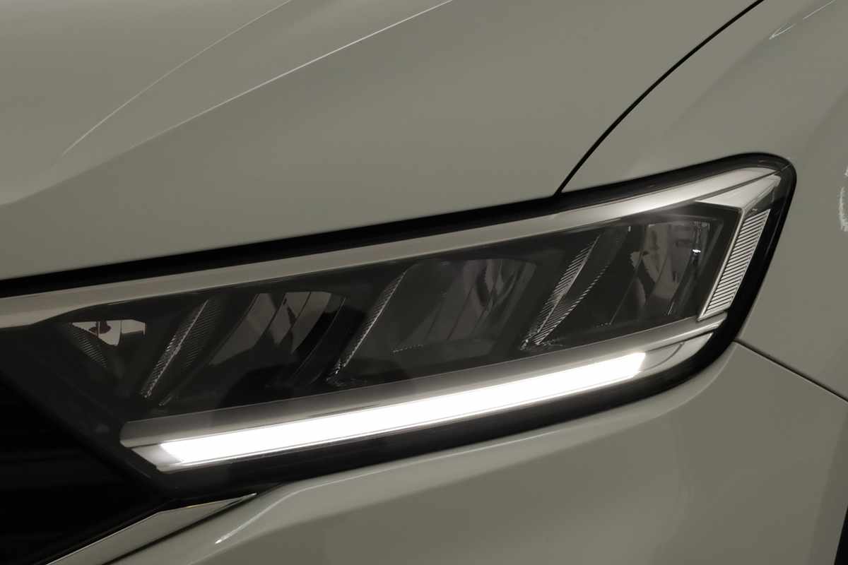 volkswagen-t-roc-2025-gasolina-999cc