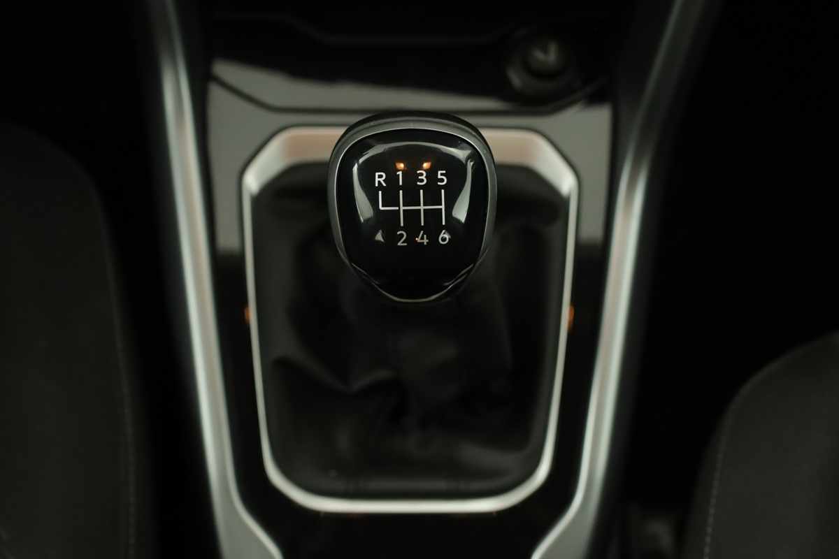 volkswagen-t-roc-2023-gasolina-999cc