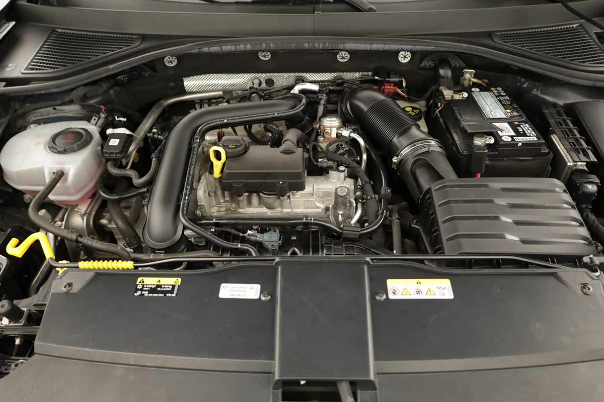 volkswagen-t-roc-2023-gasolina-999cc