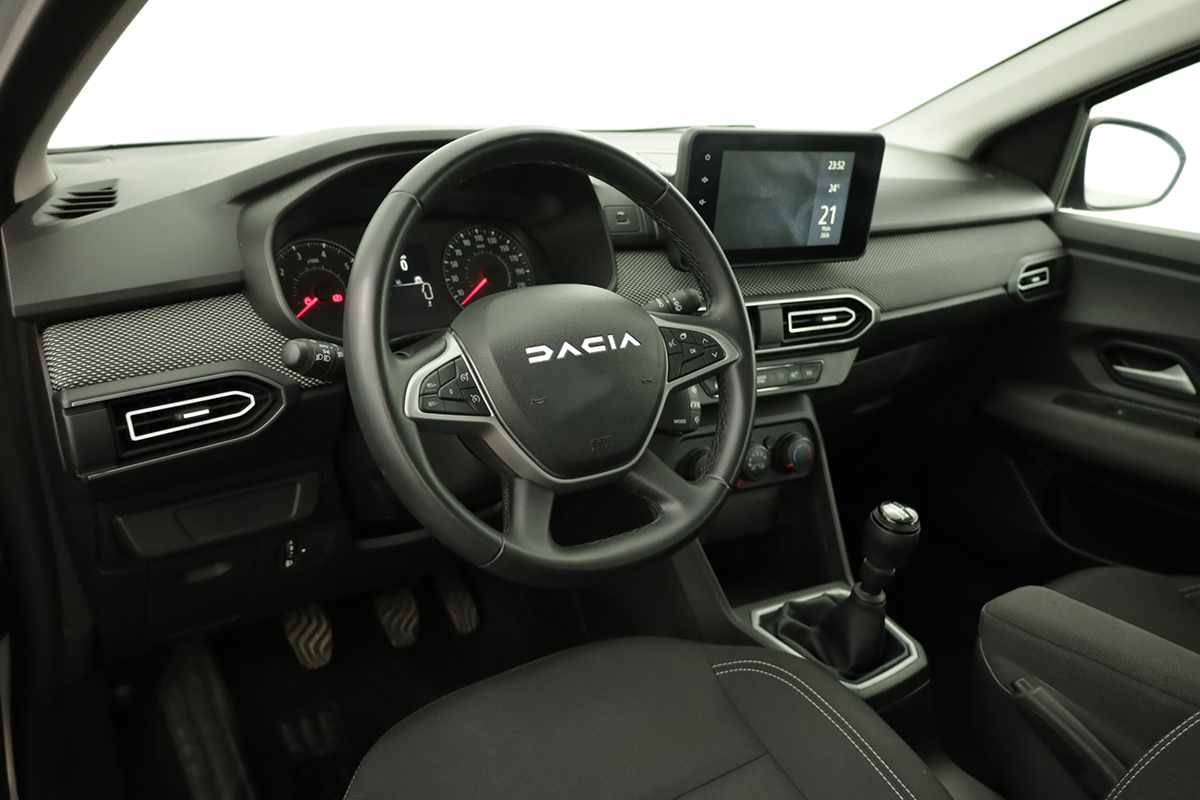 dacia-sandero-2024-gasolina-999cc
