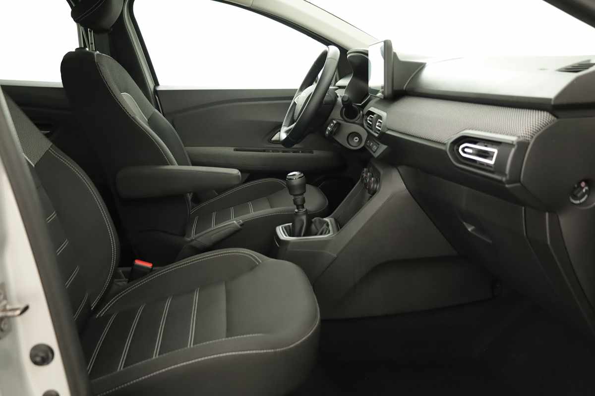 dacia-sandero-2024-gasolina-999cc