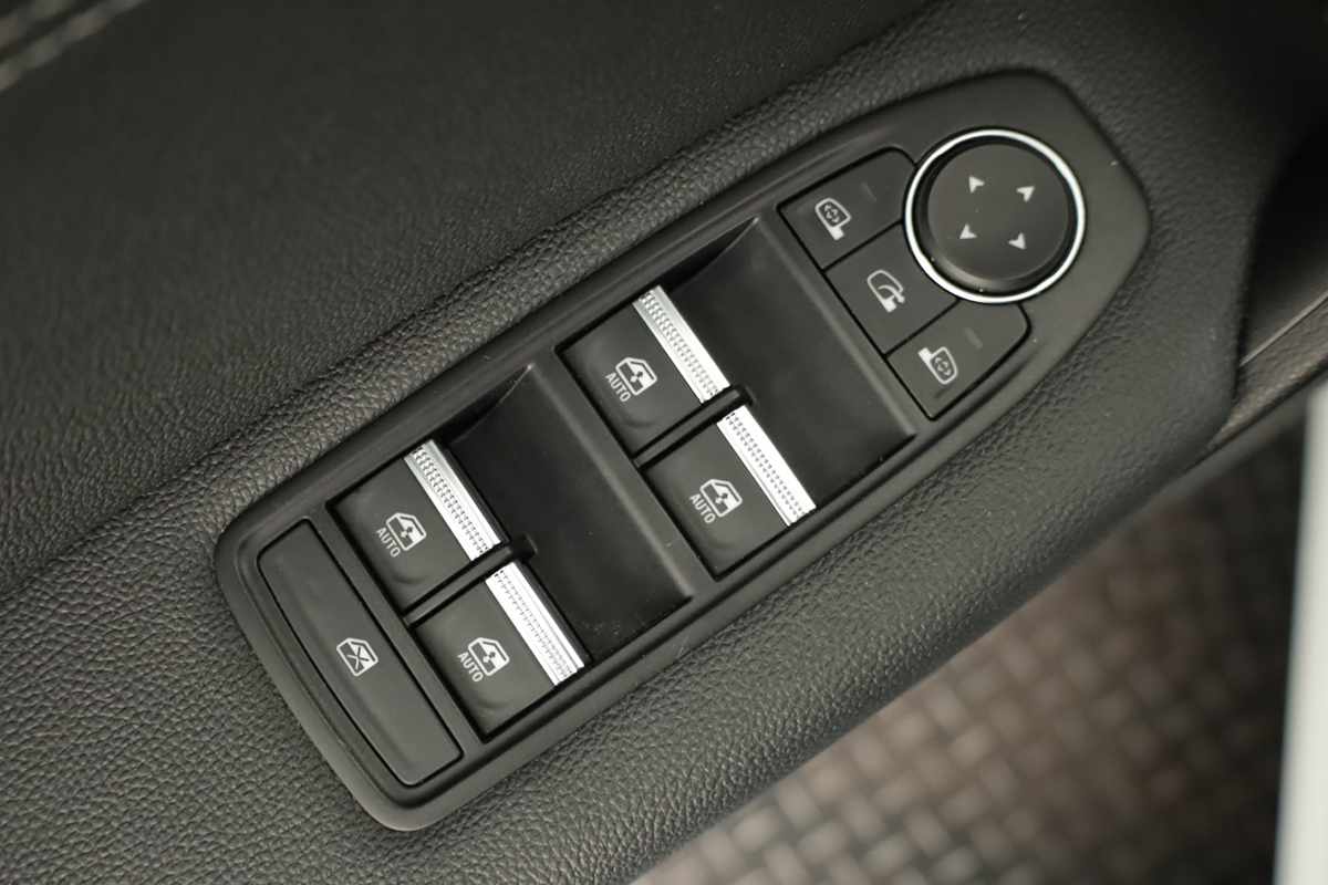 renault-captur-2023-gpl-999cc