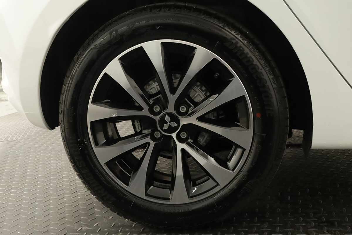 mitsubishi-colt-2025-gasolina-999cc
