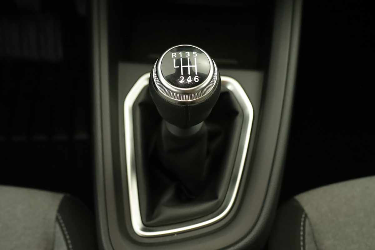 mitsubishi-colt-2025-gasolina-999cc