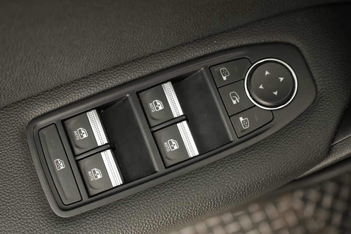 renault-captur-2024-gpl-999cc
