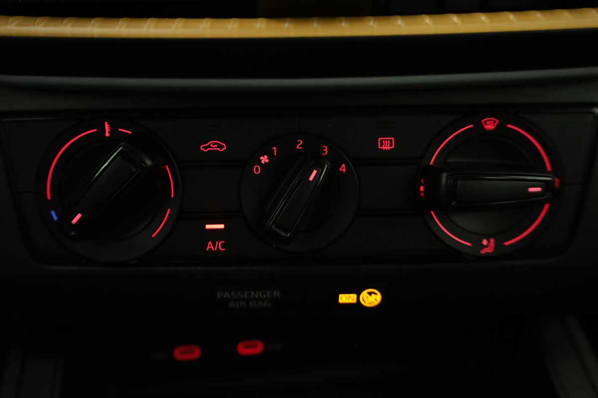 seat-ibiza-2023-gasolina-999cc