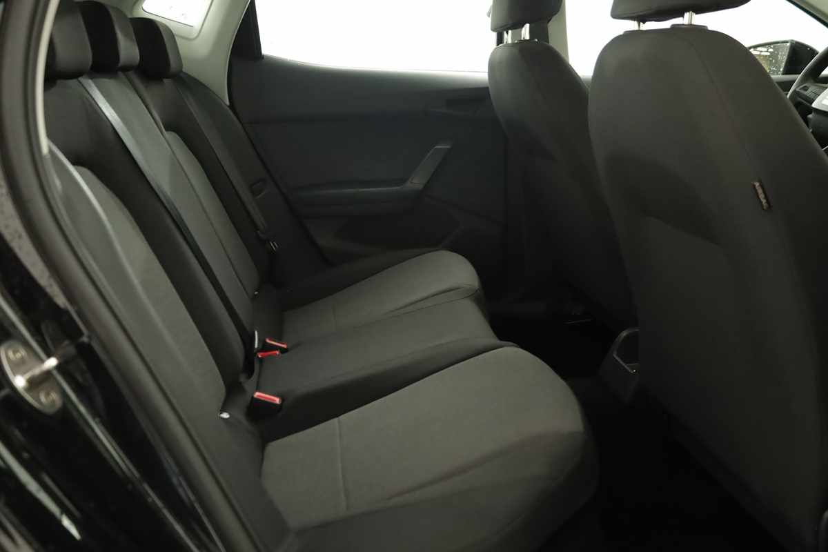 seat-ibiza-2023-gasolina-999cc