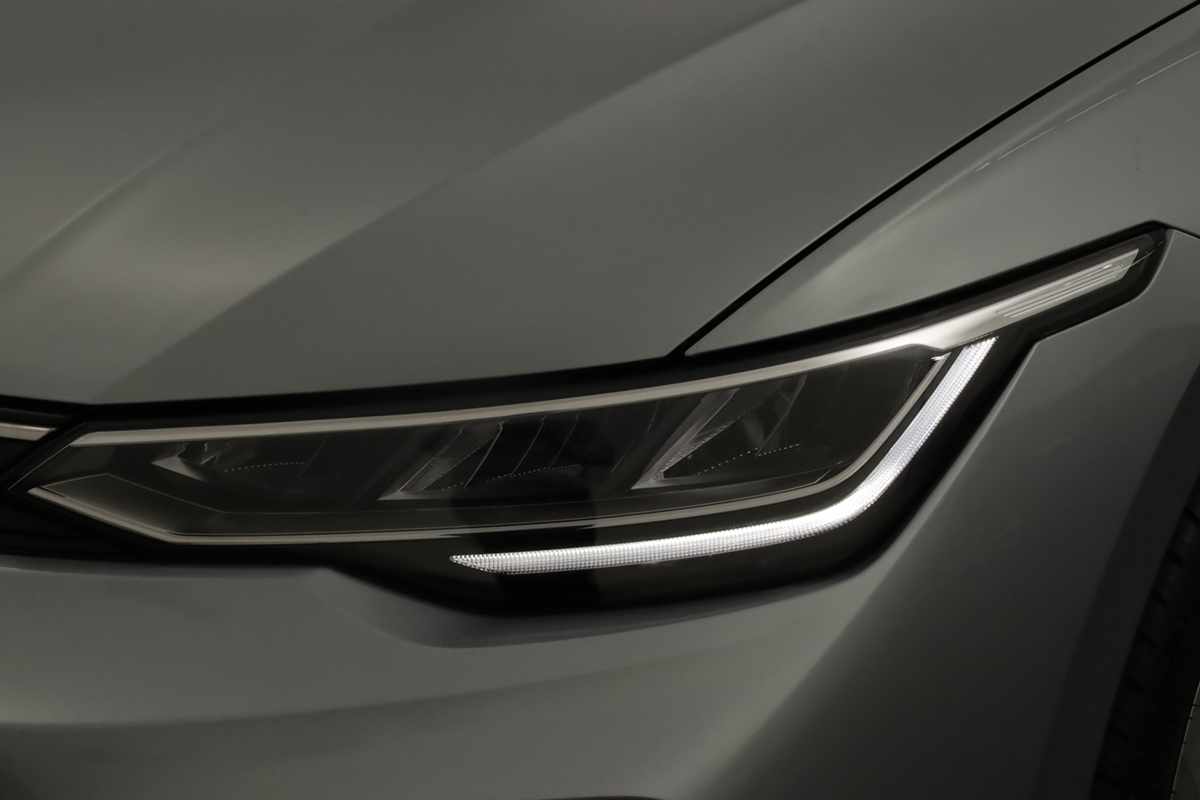 volkswagen-golf-2025-hibrido-a-gasolina-1498cc