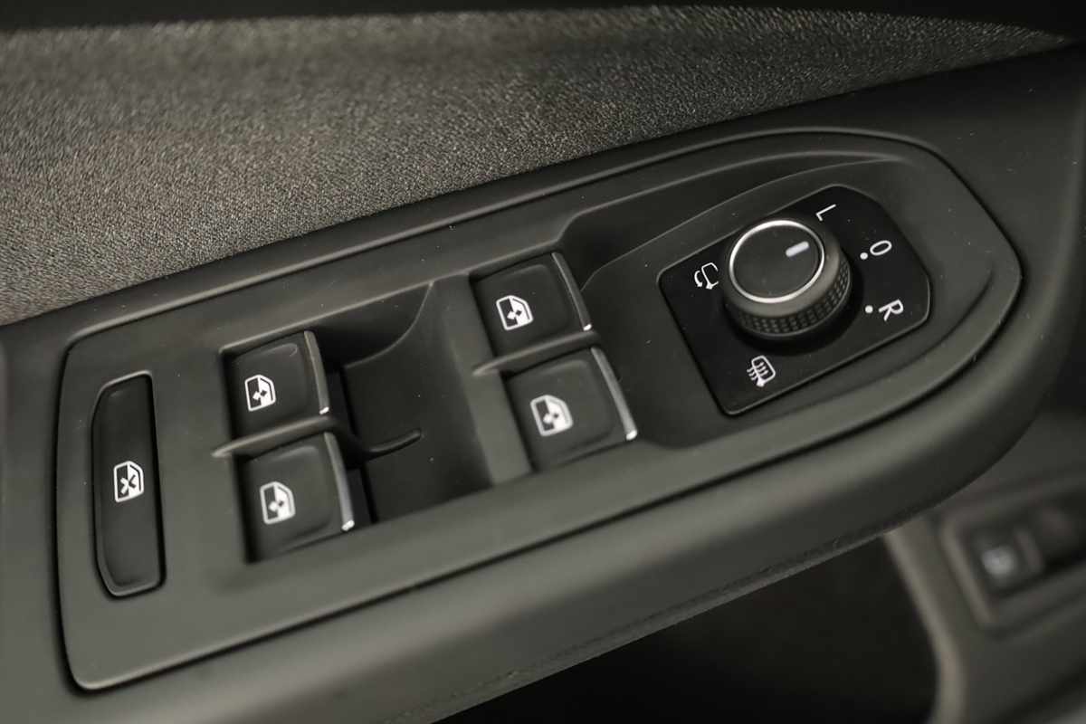 volkswagen-golf-2025-hibrido-a-gasolina-1498cc