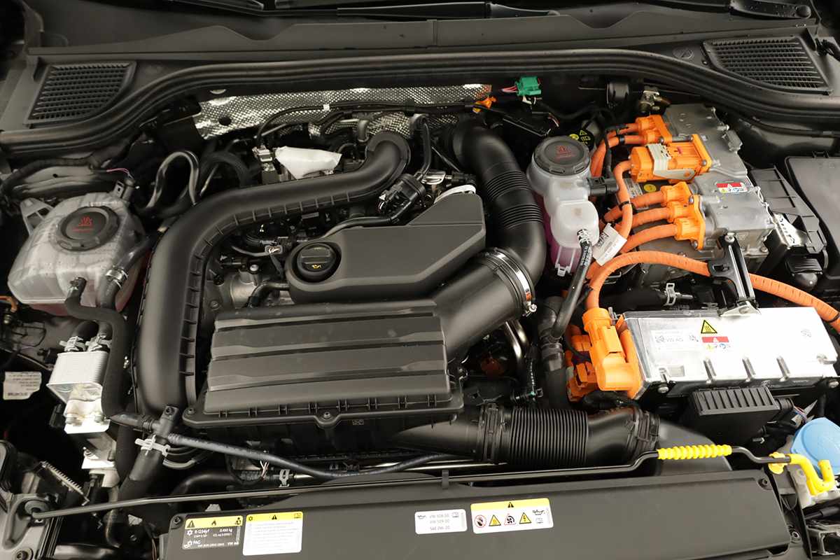 volkswagen-golf-2026-hibrido-a-gasolina-1498cc