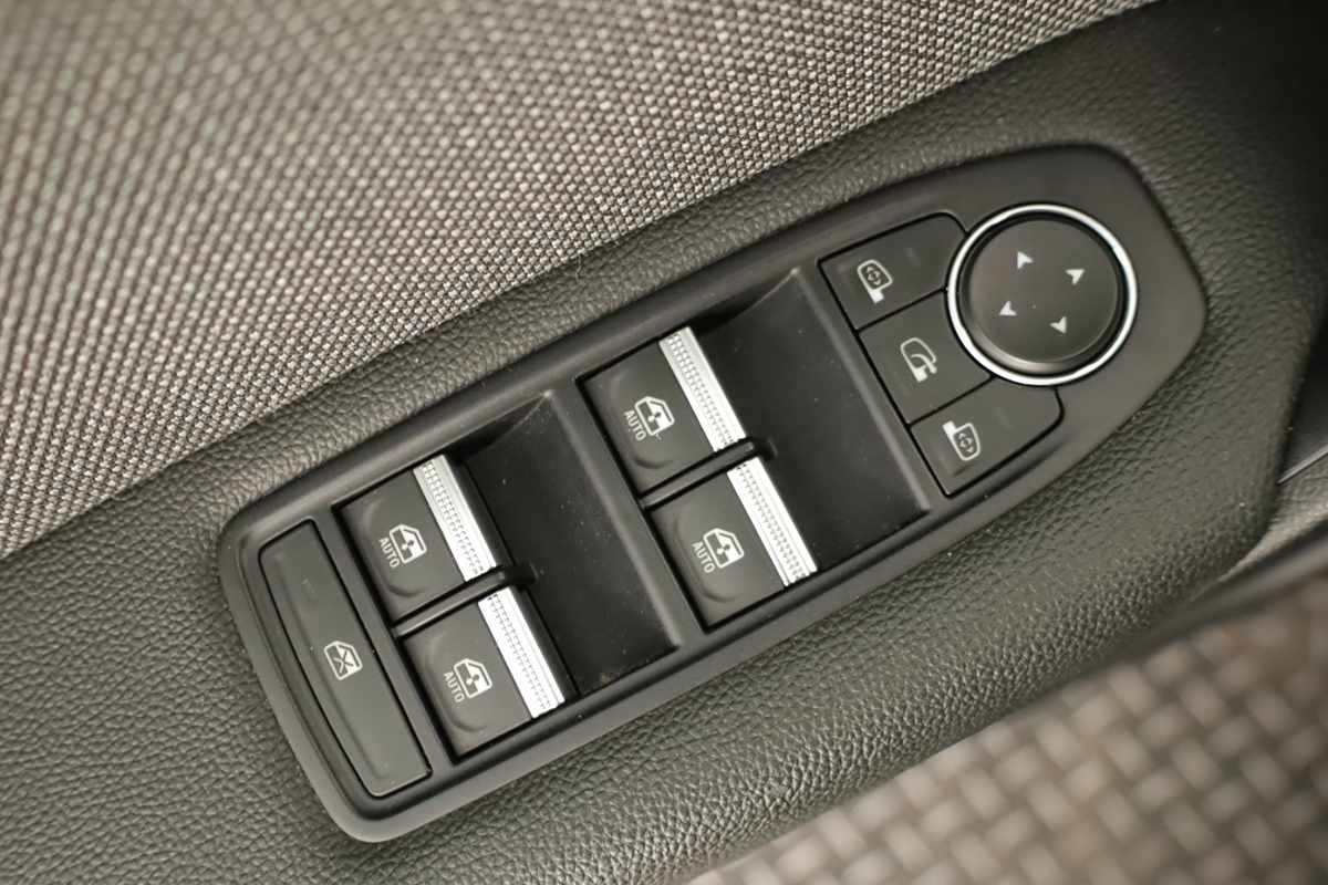 renault-captur-2025-gasolina-999cc