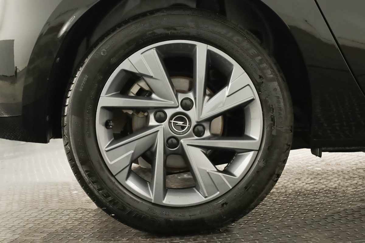 opel-corsa-2025-gasolina-1199cc