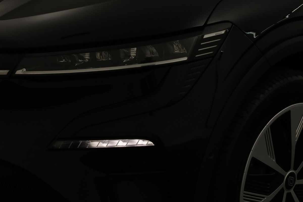 renault-megane-e-tech-2024-eletrico-0cc