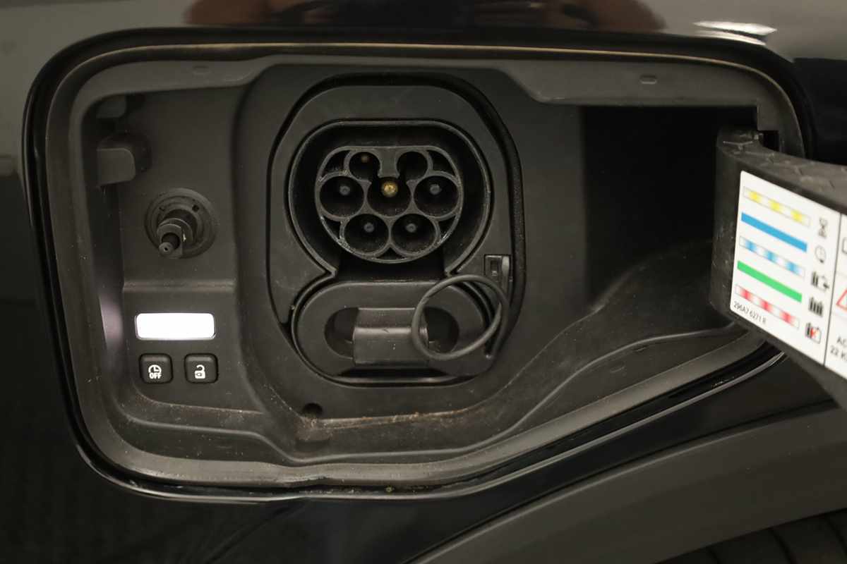 renault-megane-e-tech-2024-eletrico-0cc