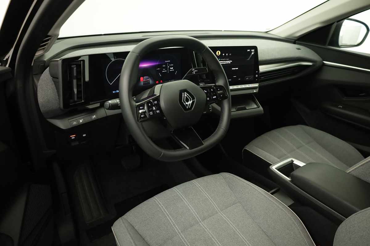 renault-megane-e-tech-2024-eletrico-0cc