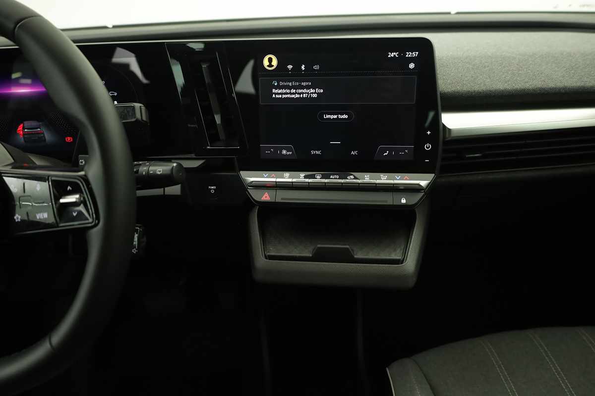 renault-megane-e-tech-2024-eletrico-0cc