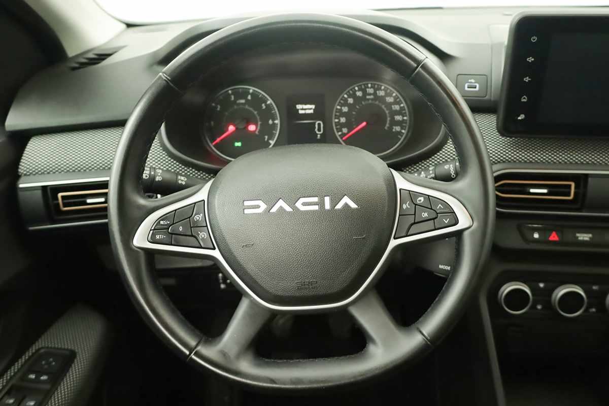 dacia-sandero-2024-gasolina-999cc