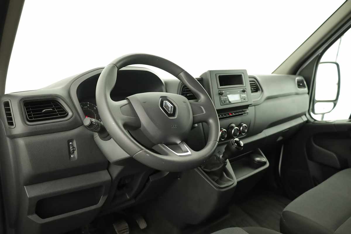 renault-master-2023-diesel-2299cc