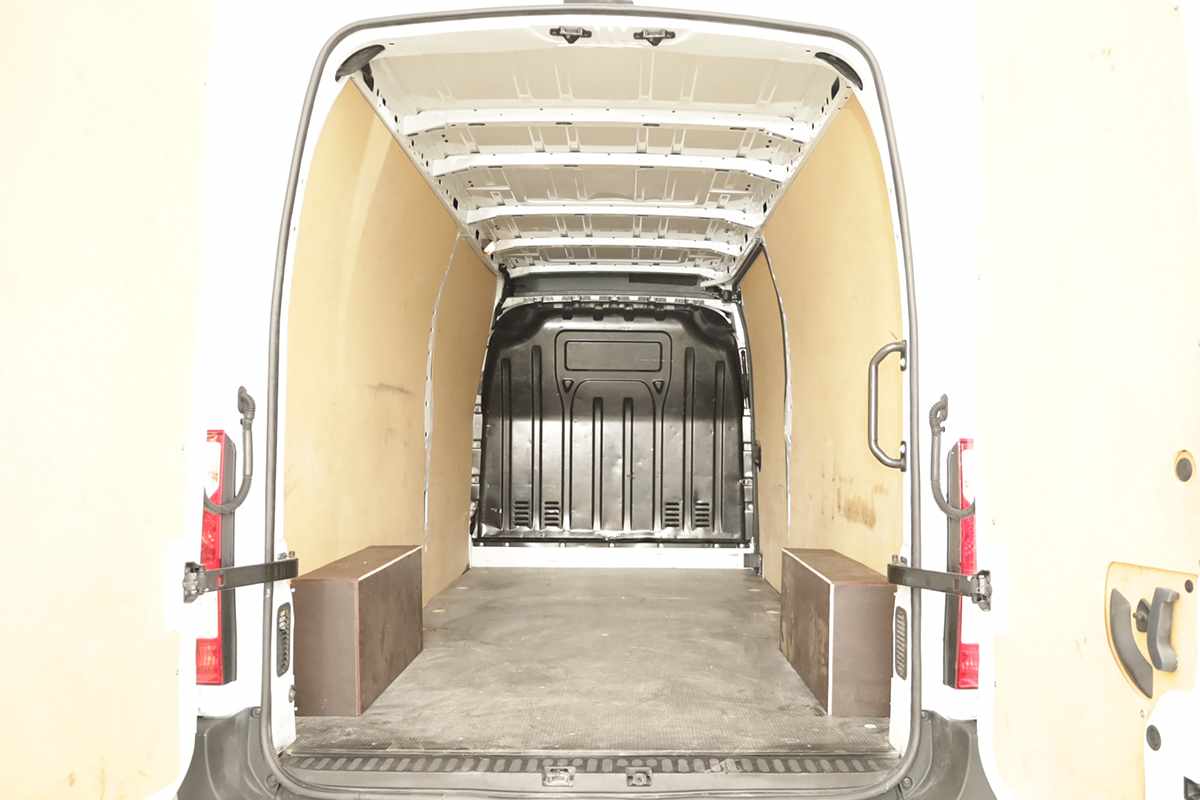renault-master-2023-diesel-2299cc