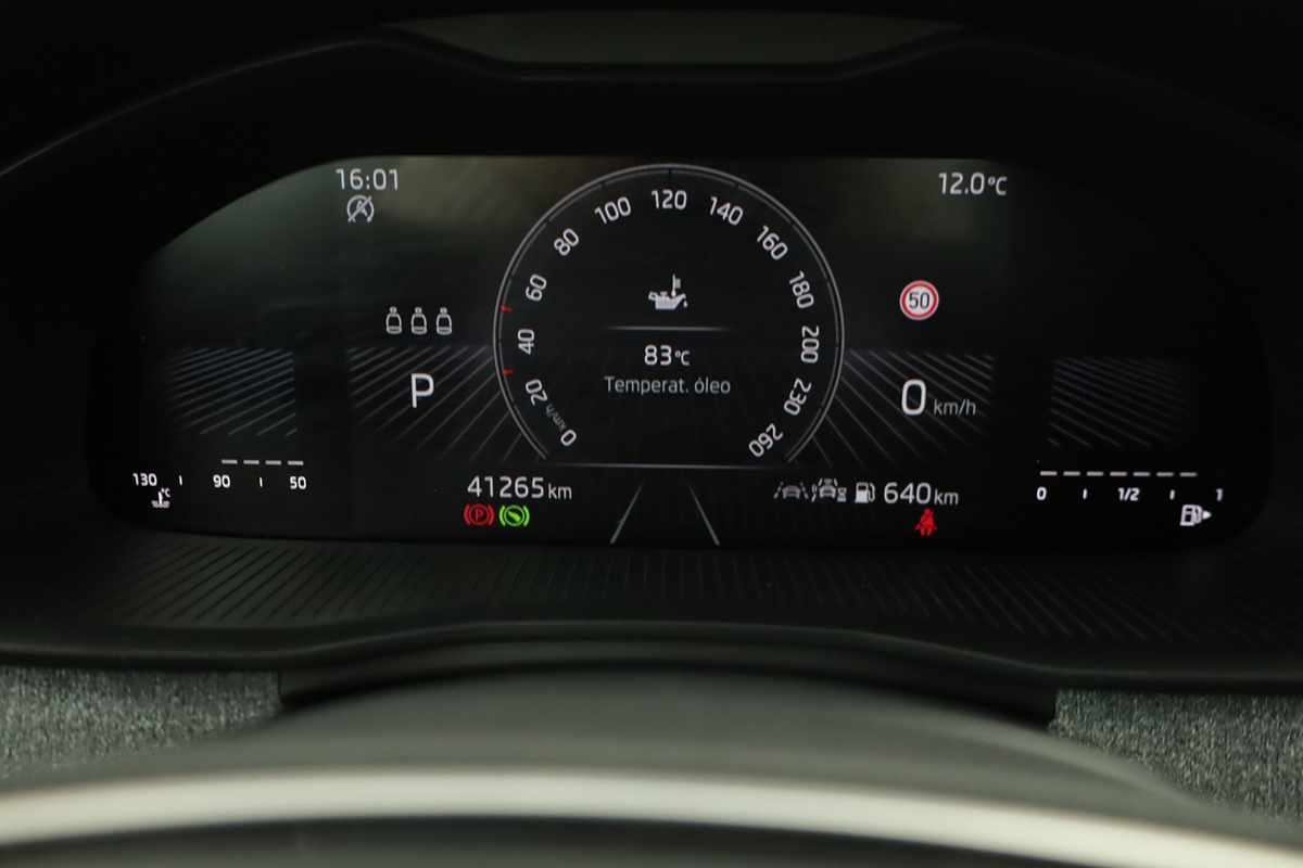 skoda-kamiq-2024-gasolina-999cc