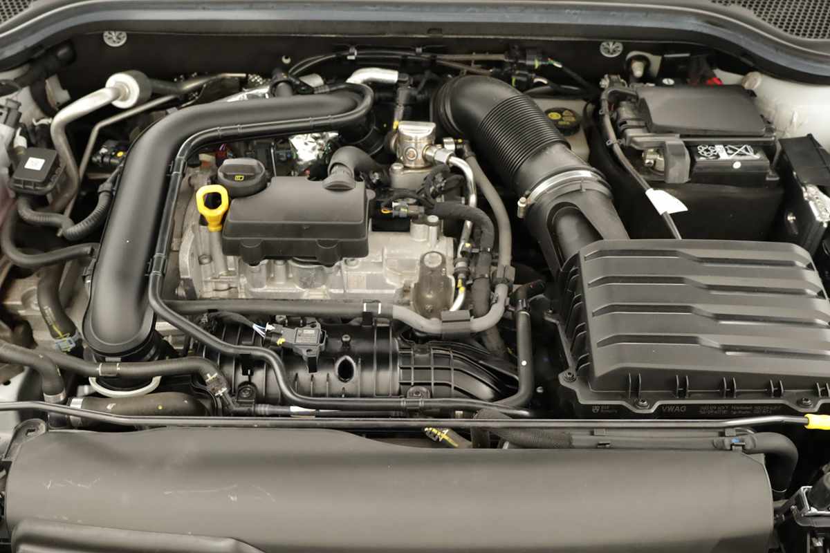 skoda-kamiq-2024-gasolina-999cc