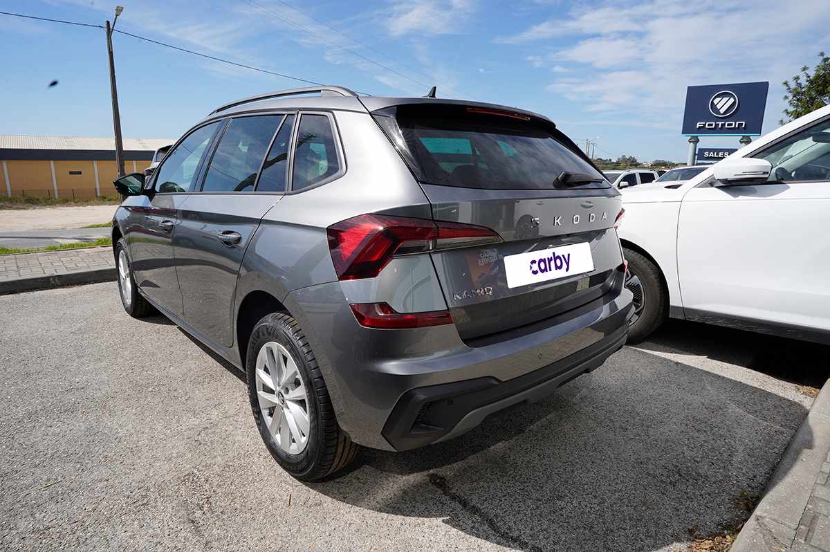 skoda-kamiq-2026-gasolina-999cc