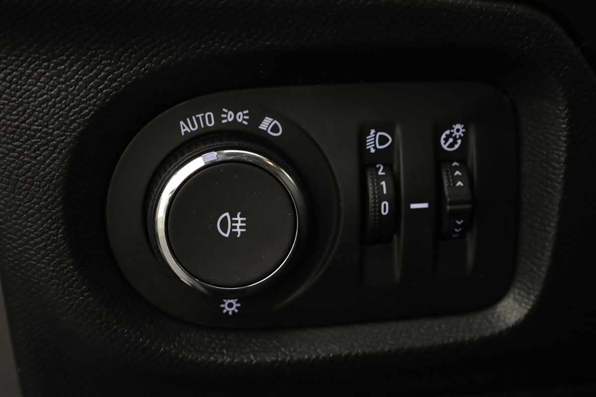 opel-corsa-2025-gasolina-1199cc