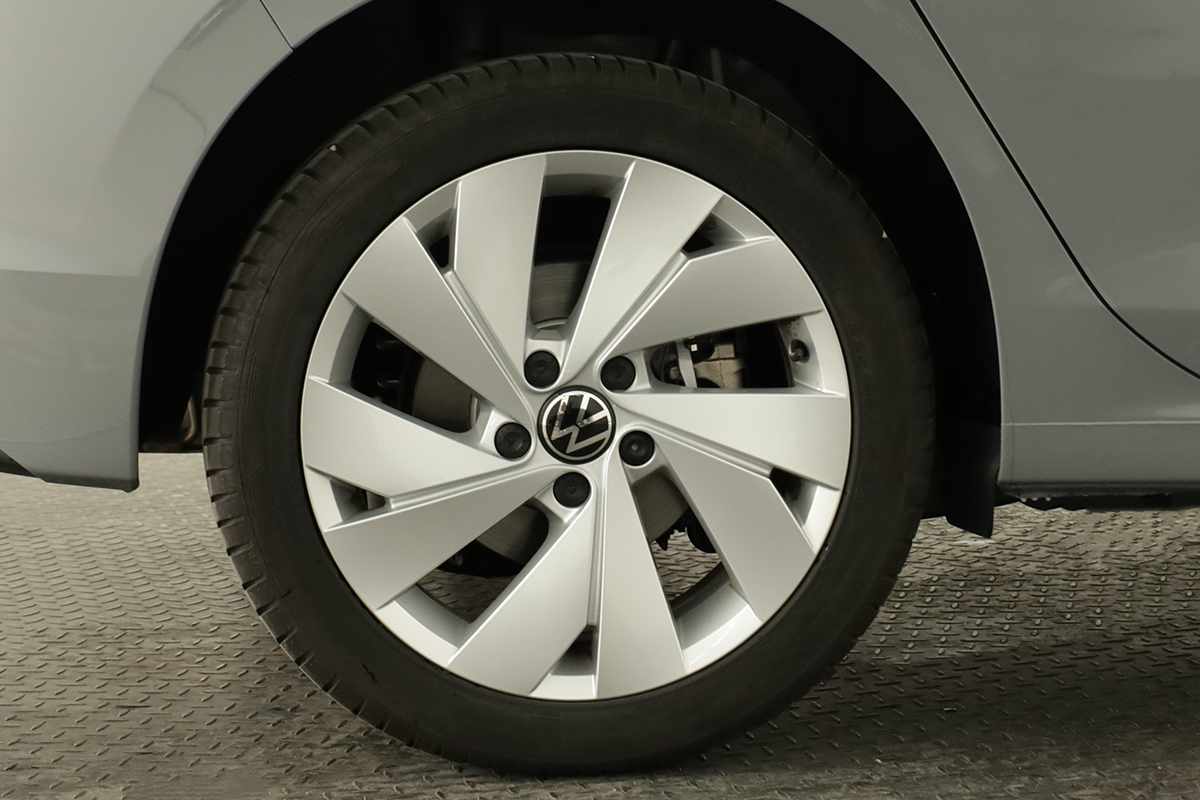 volkswagen-golf-2025-hibrido-a-gasolina-1498cc