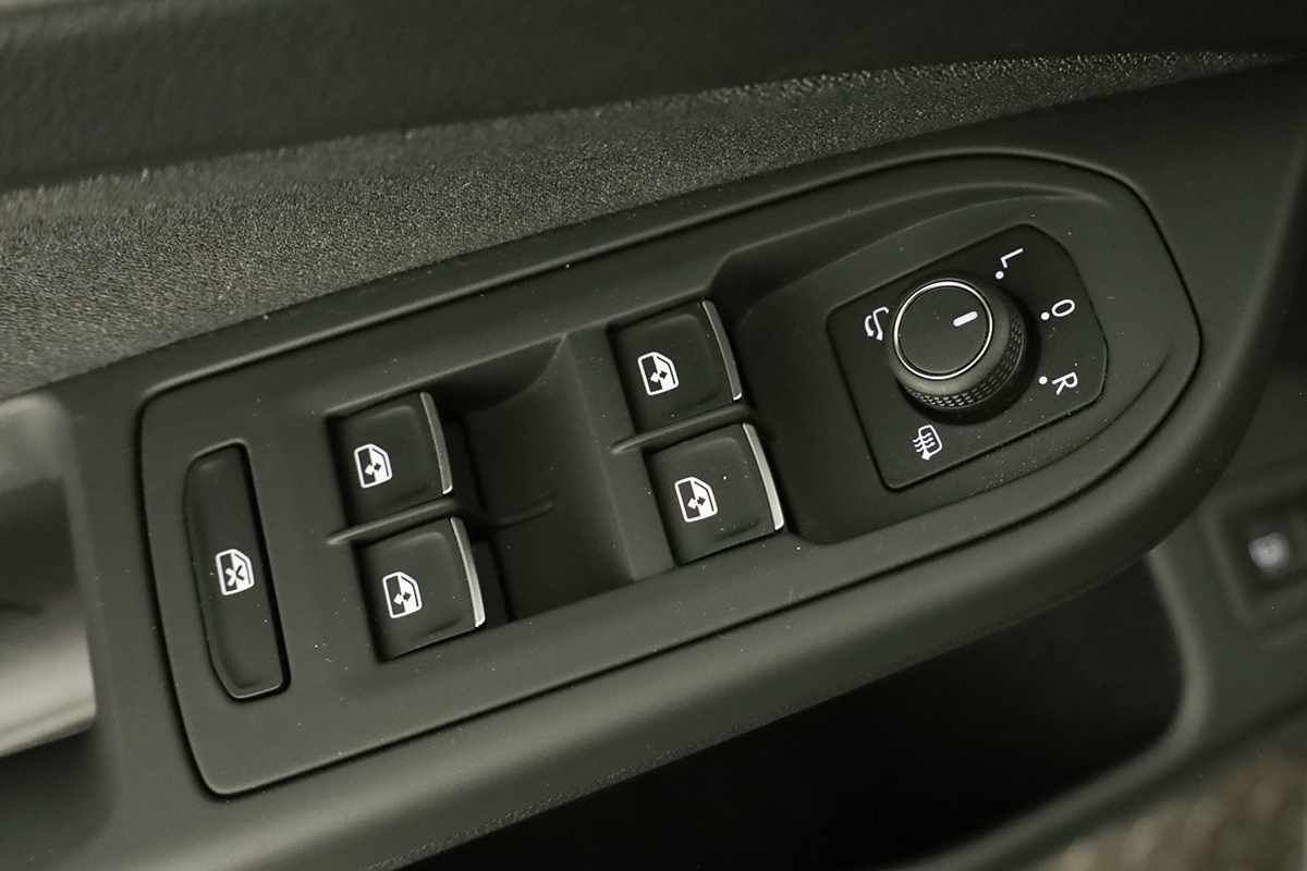 volkswagen-golf-2025-hibrido-a-gasolina-1498cc