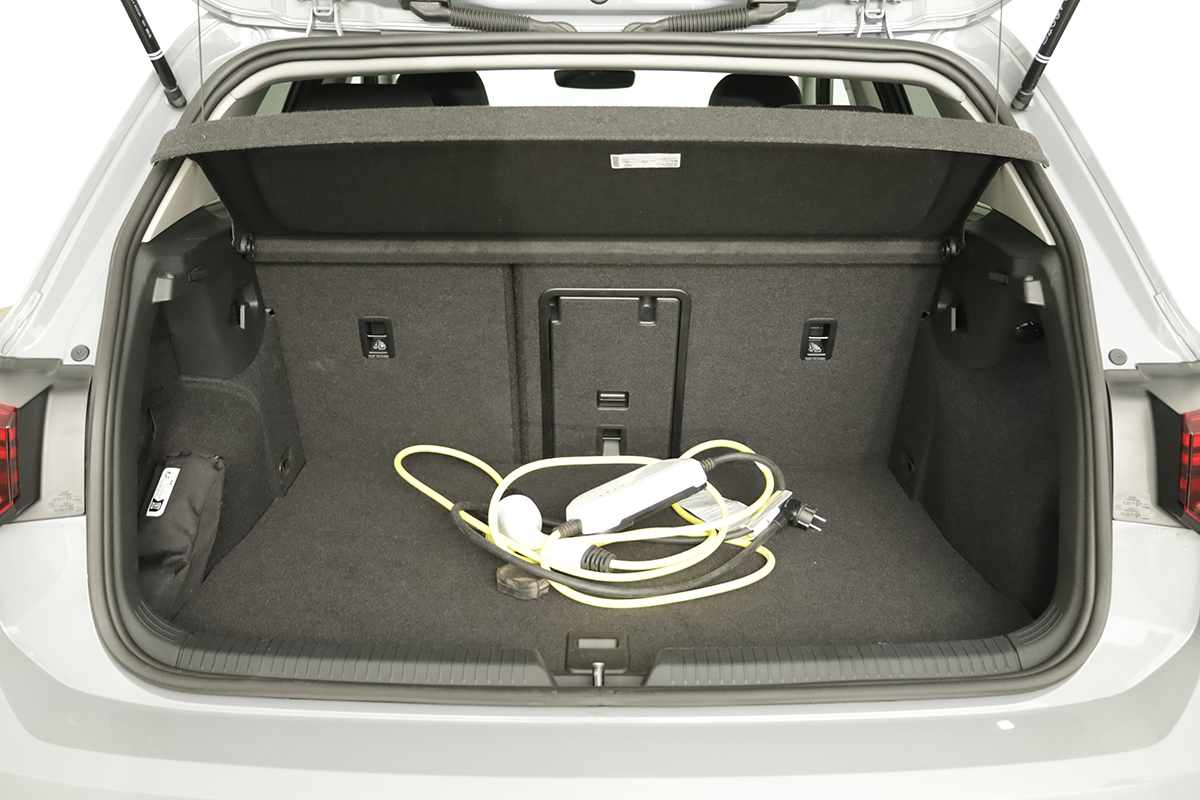 volkswagen-golf-2025-hibrido-a-gasolina-1498cc