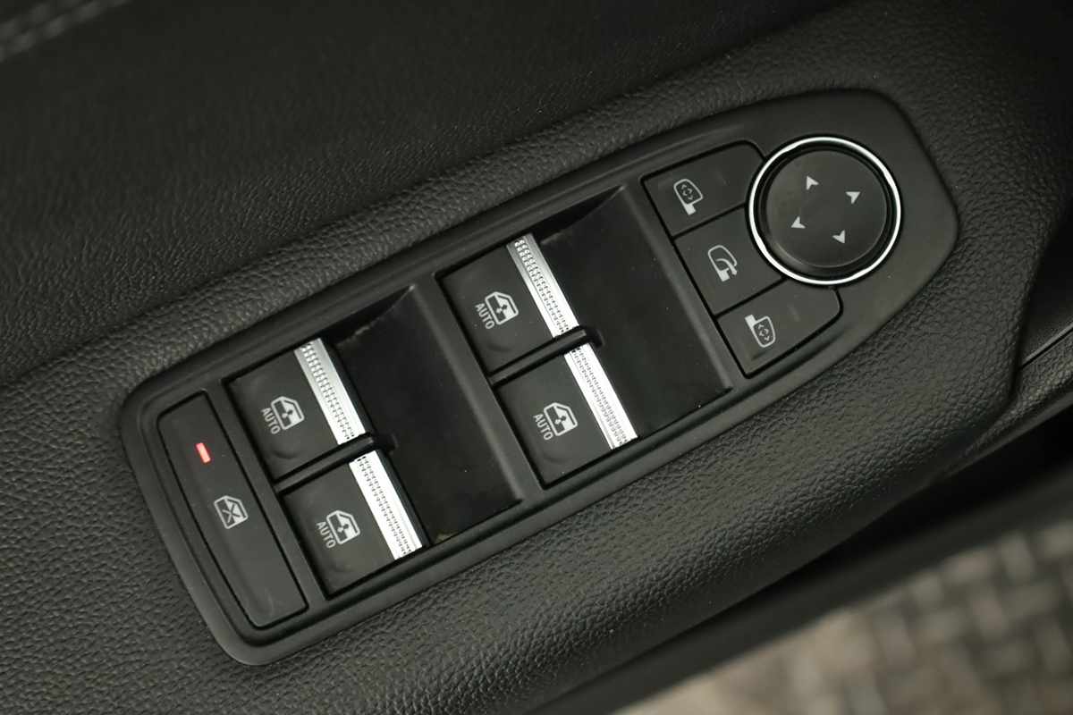 renault-captur-2024-gpl-999cc