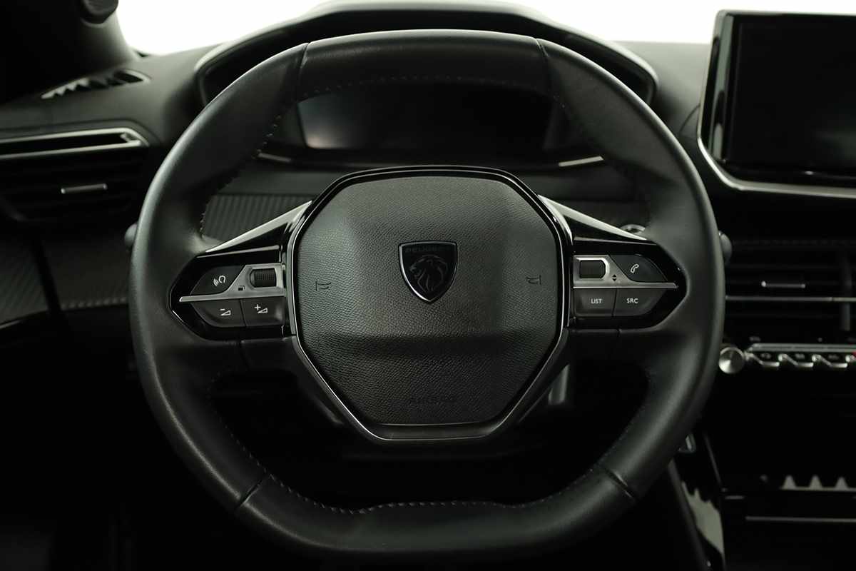peugeot-2008-2024-gasolina-1199cc