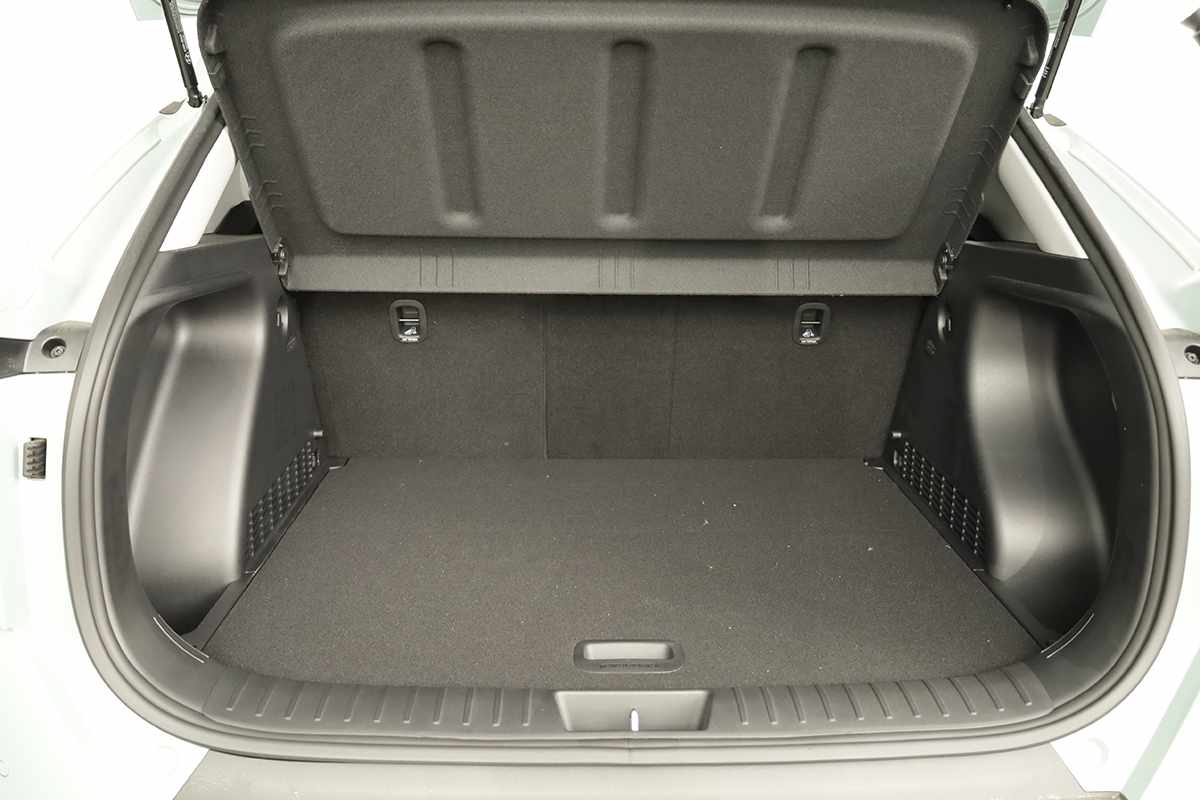 hyundai-kauai-2025-gasolina-998cc